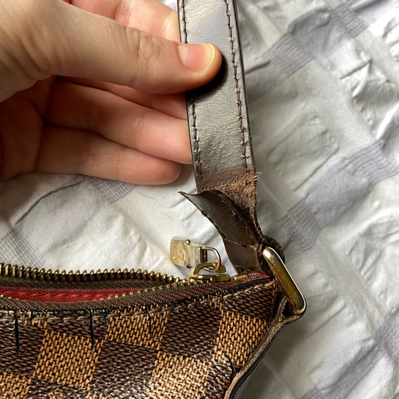 SOLD ❤️ Louis Vuitton Bloomsbury Crossbody - Picture 9 of 15